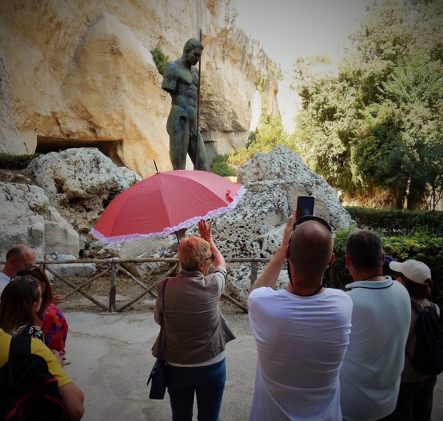 Prezentacja rzeźb Igora Mitoraja